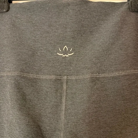 Beyond Yoga Dark Grey Spacedye Out Of Pocket High Waisted Midi Leggings Size L - Picture 7 of 9